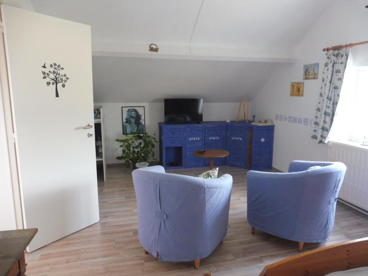 La Lustinoise Bed & Breakfast エクステリア 写真